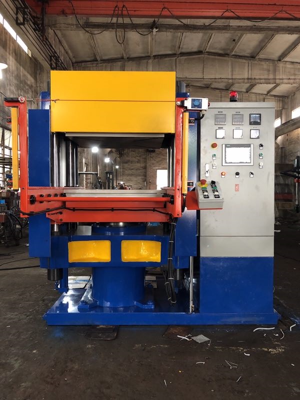 平板硫化機(jī)的安全操作事項(xiàng)有哪些？